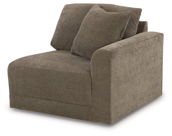 Raeanna 2-Piece Sectional Loveseat