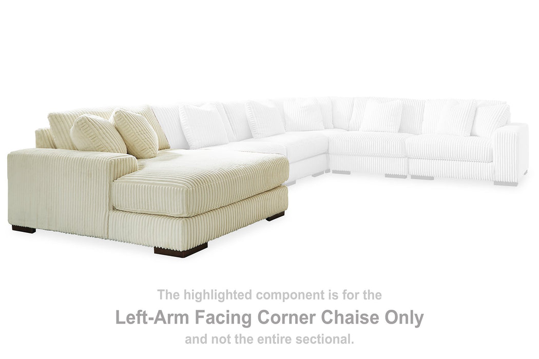 Lindyn 2-Piece Sectional with Chaise