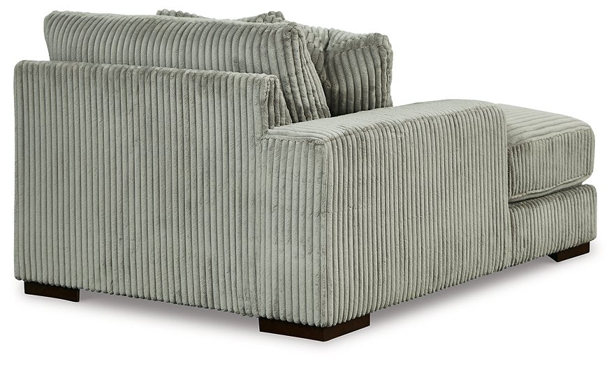 Lindyn 3-Piece Sectional with Chaise