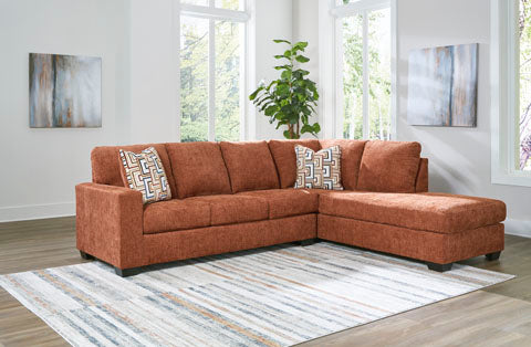 Aviemore 2 Piece Sectional w/Chaise