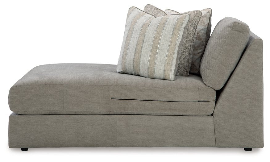 Avaliyah 3-Piece Sectional with Chaise