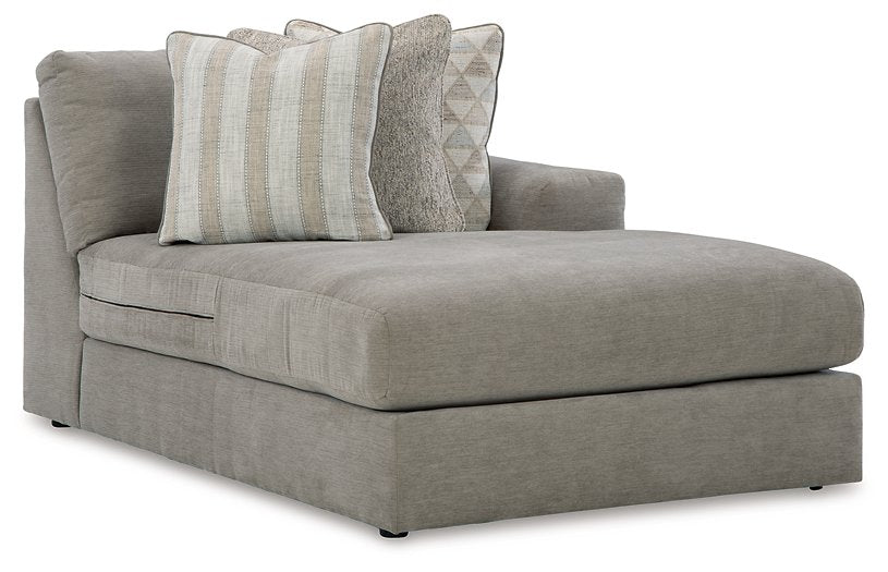 Avaliyah 7-Piece Sectional with Chaise