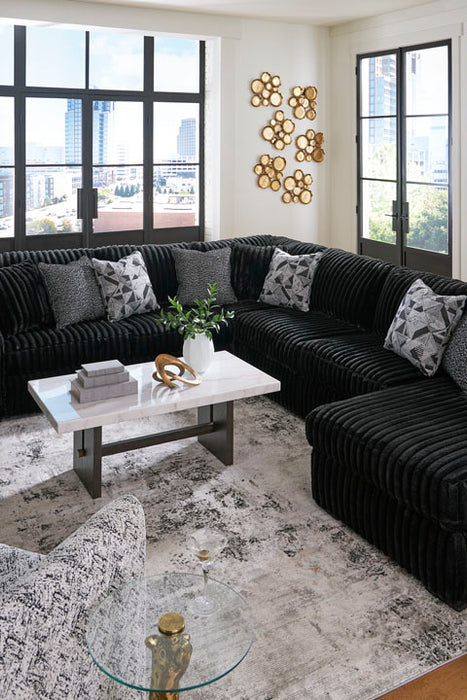 Midnight-Madness 4 Piece Sectional w/Chaise