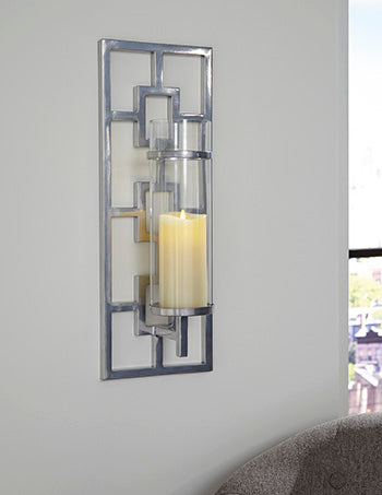 Brede Wall Sconce