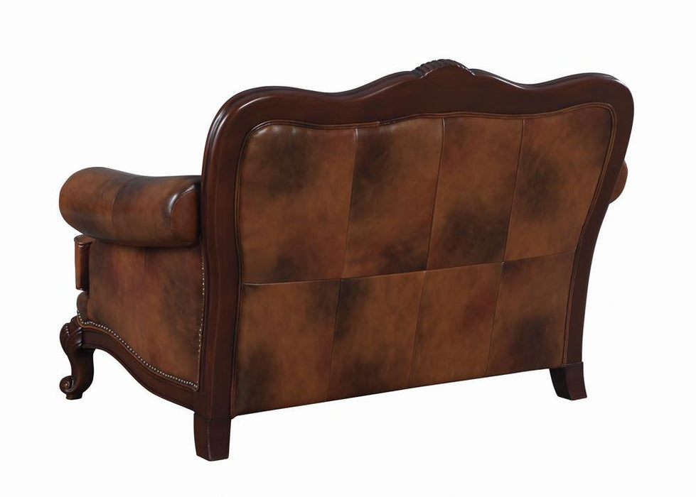 Victoria Traditional Tri Tone Loveseat