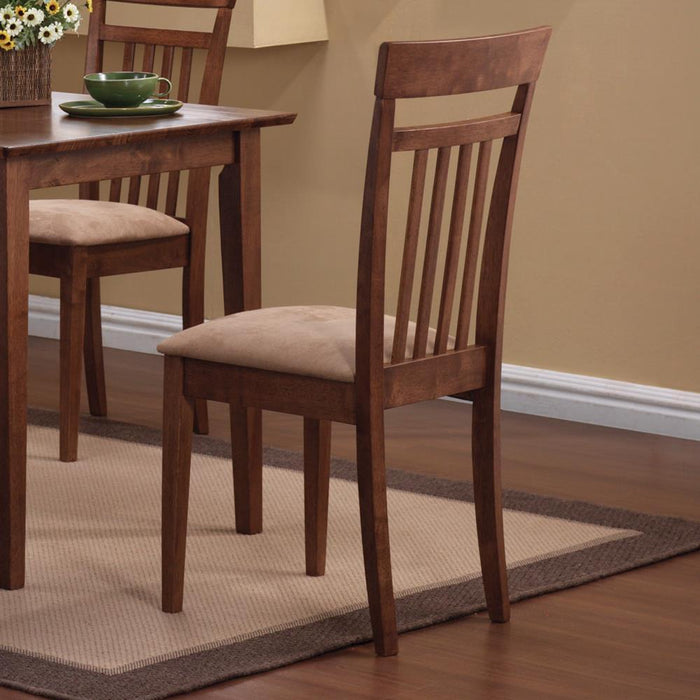 G150430 Casual Chestnut Five Piece Dining Set