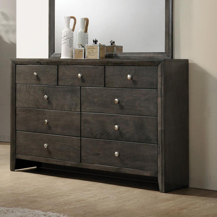 G215843 Dresser