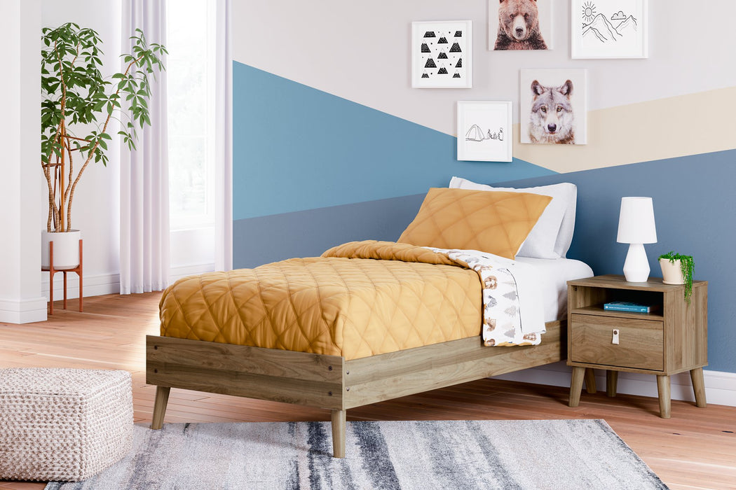 Aprilyn Bed