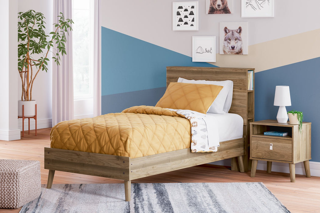 Aprilyn Bed