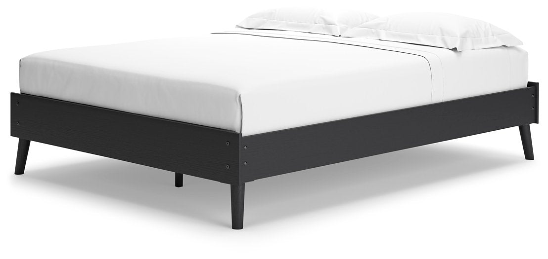 Charlang Panel Bed