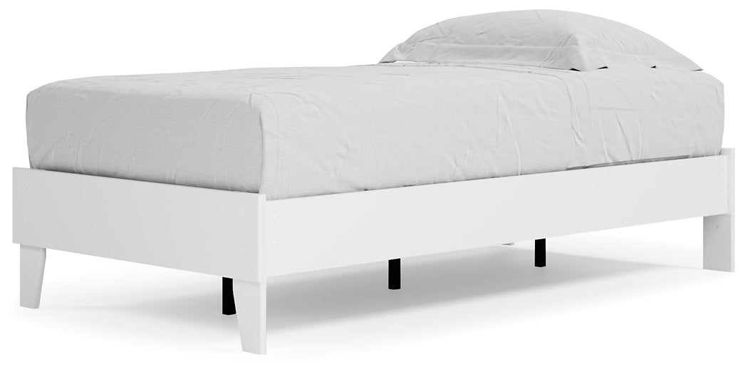 Piperton Panel Bed