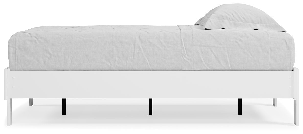 Piperton Panel Bed