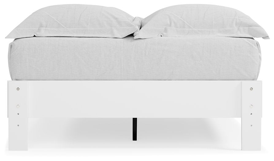 Piperton Panel Bed