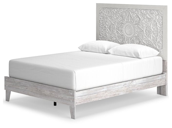 Paxberry Panel Bed