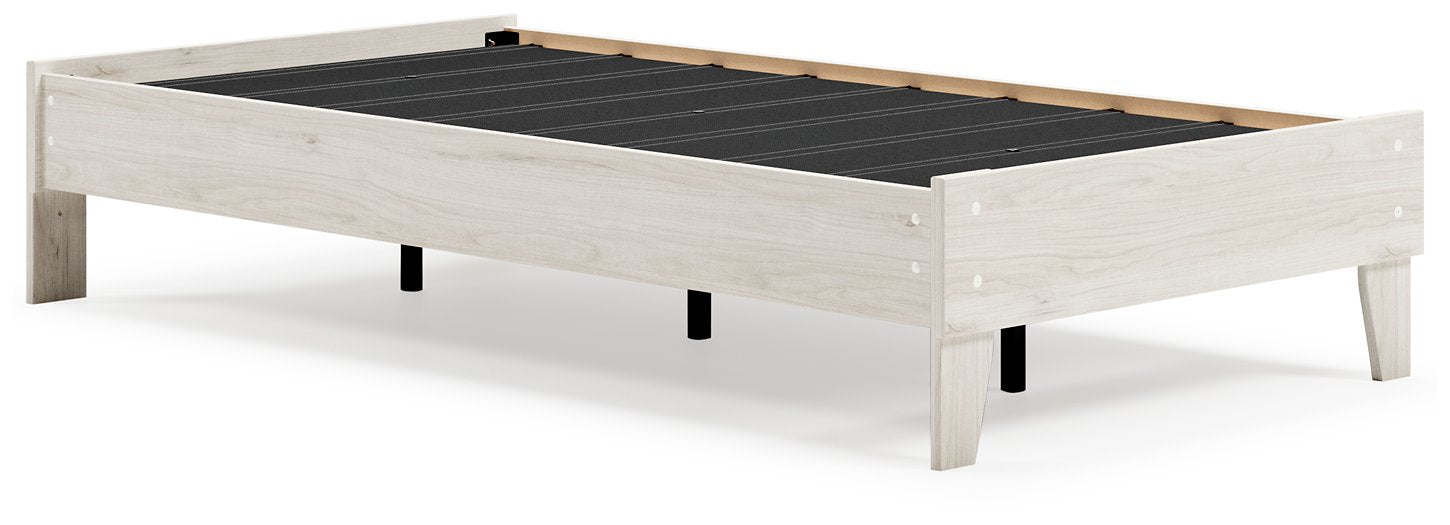 Socalle Panel Bed