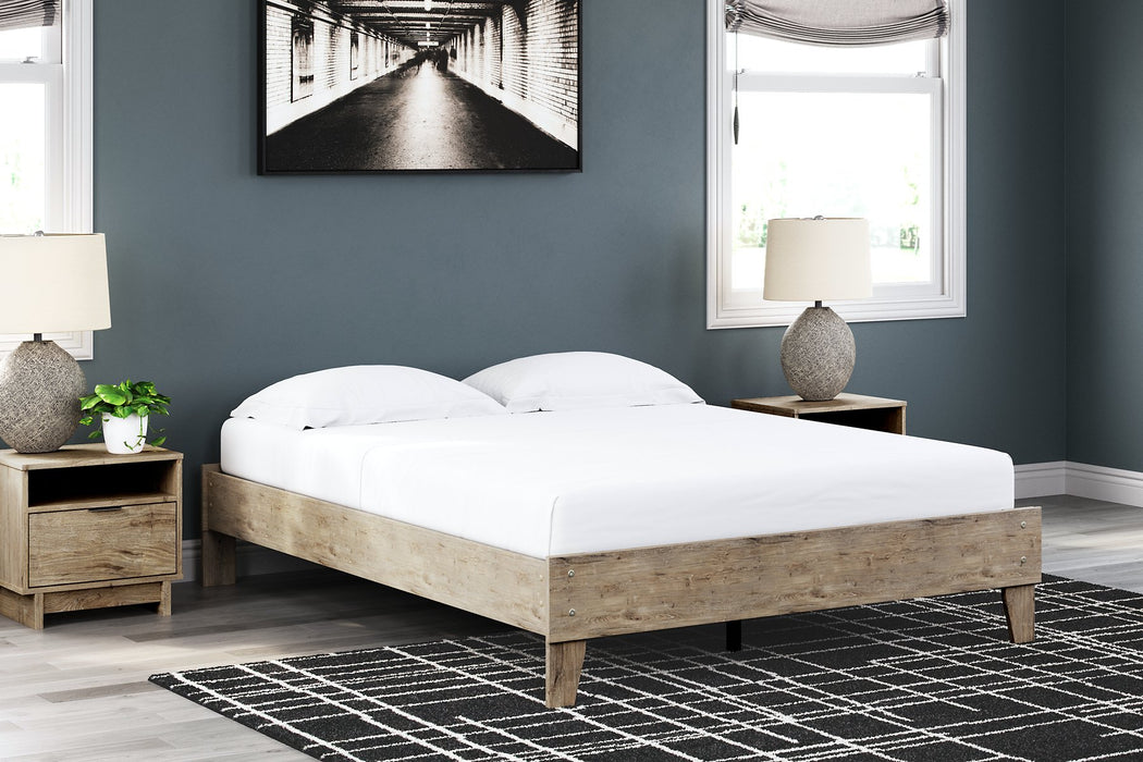 Oliah Panel Bed