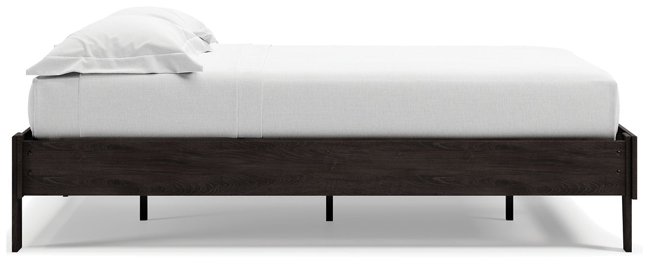 Piperton Panel Bed