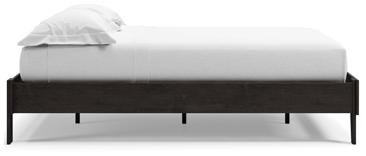 Piperton Panel Bed