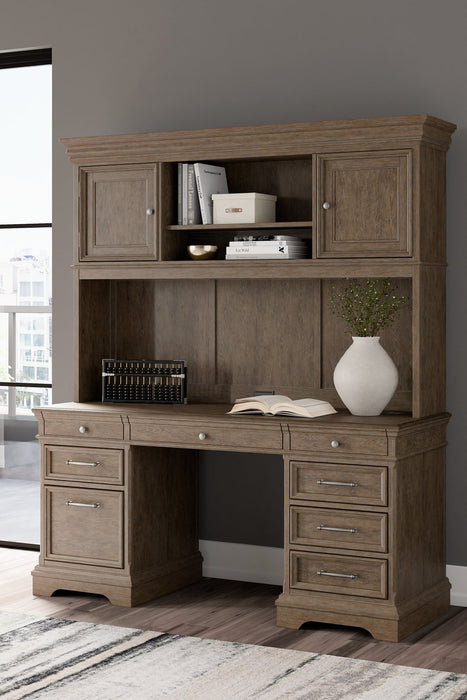 Janismore Credenza