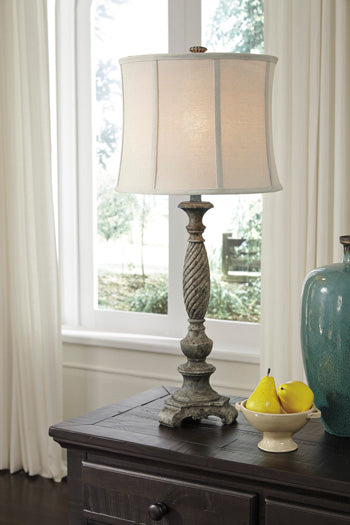 Alinae Table Lamp