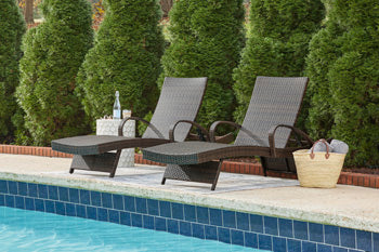 Kantana Outdoor Seating Set