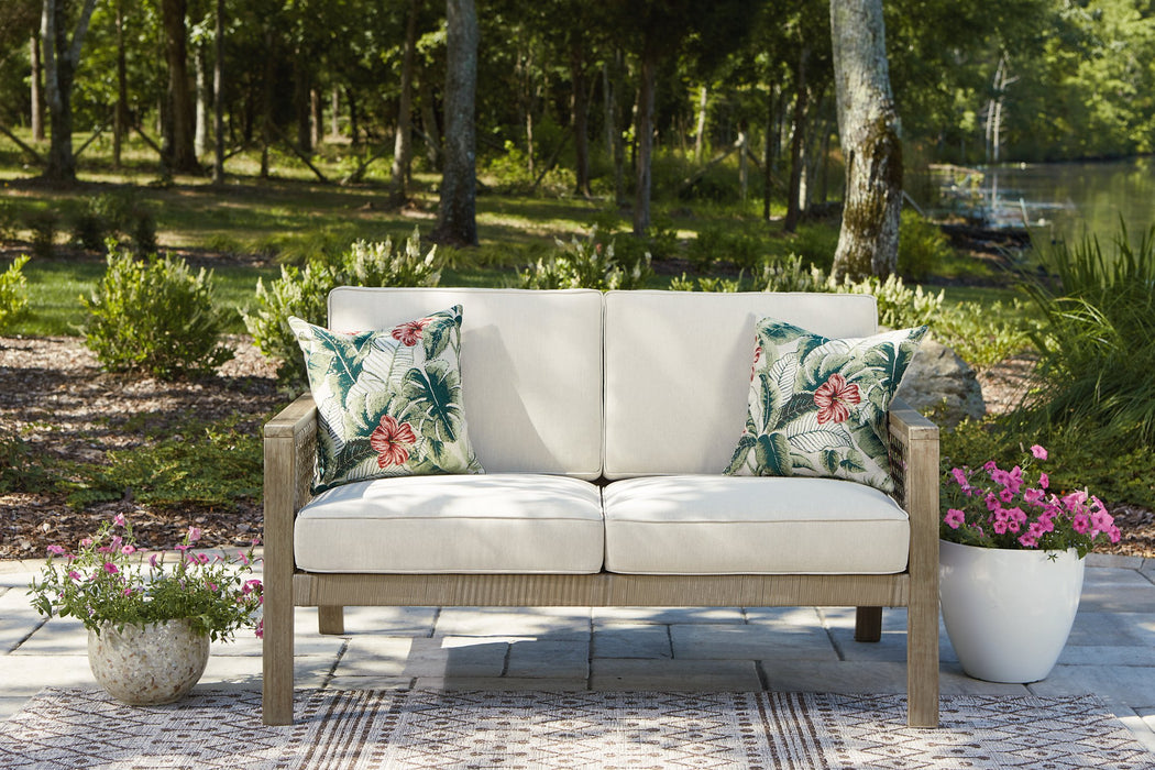 Barn Cove Outdoor Seating Set