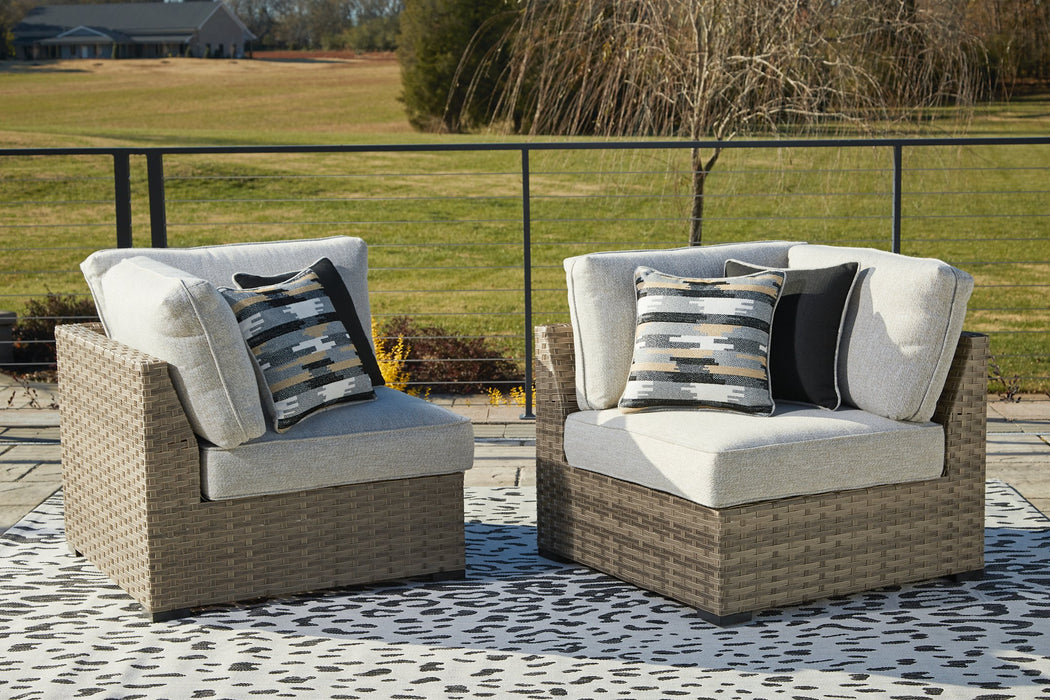 Calworth 3-Piece Outdoor Sectional