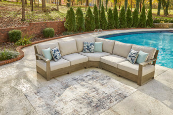 Silo Point Outdoor Sectional with Coffee and End Table