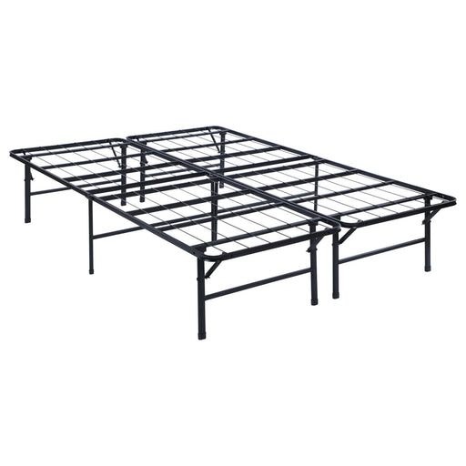 G305957 Cal King Platform Bed image